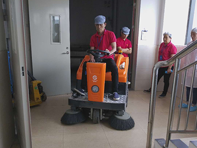 天強保潔公司告訴您衛生間臭味妙招